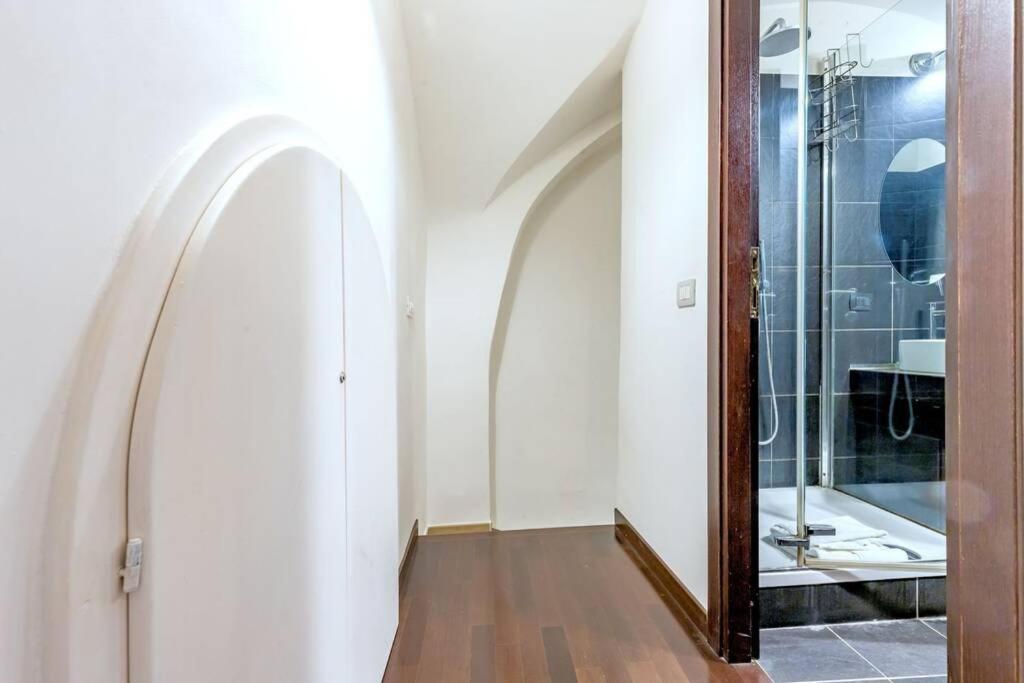 Lovely Apartment Ground Floor Colosseo Wi-Fi Ac 罗马 外观 照片